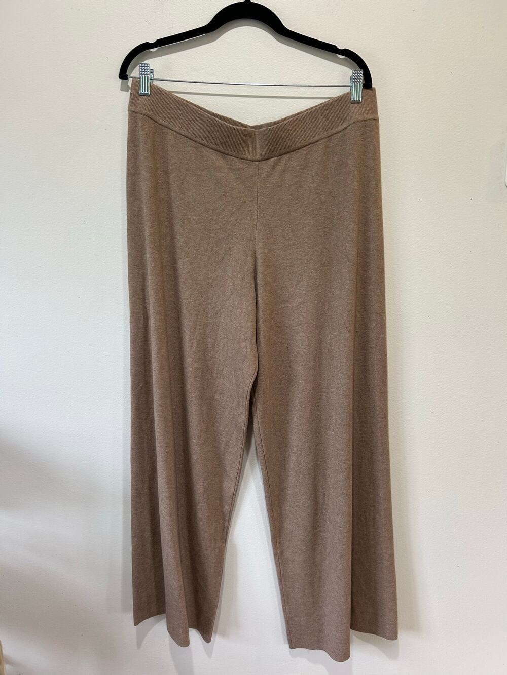 Splendid tan wide leg lounge pants size XL knit soft ribbed comfort